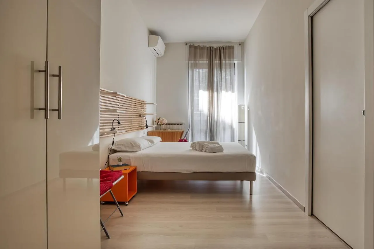 Apartment Joivy Vibrant 2Bed Apt With Balcony Milan Italy
